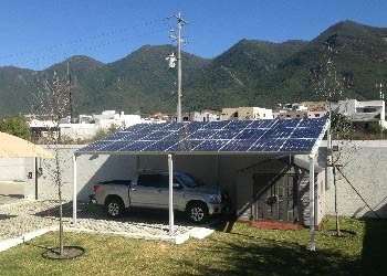 Erdmontage ausgeschaltet Solarsystem 48-240V Ausgangsspannung 50Hz/60Hz Ausgangsfrequenz