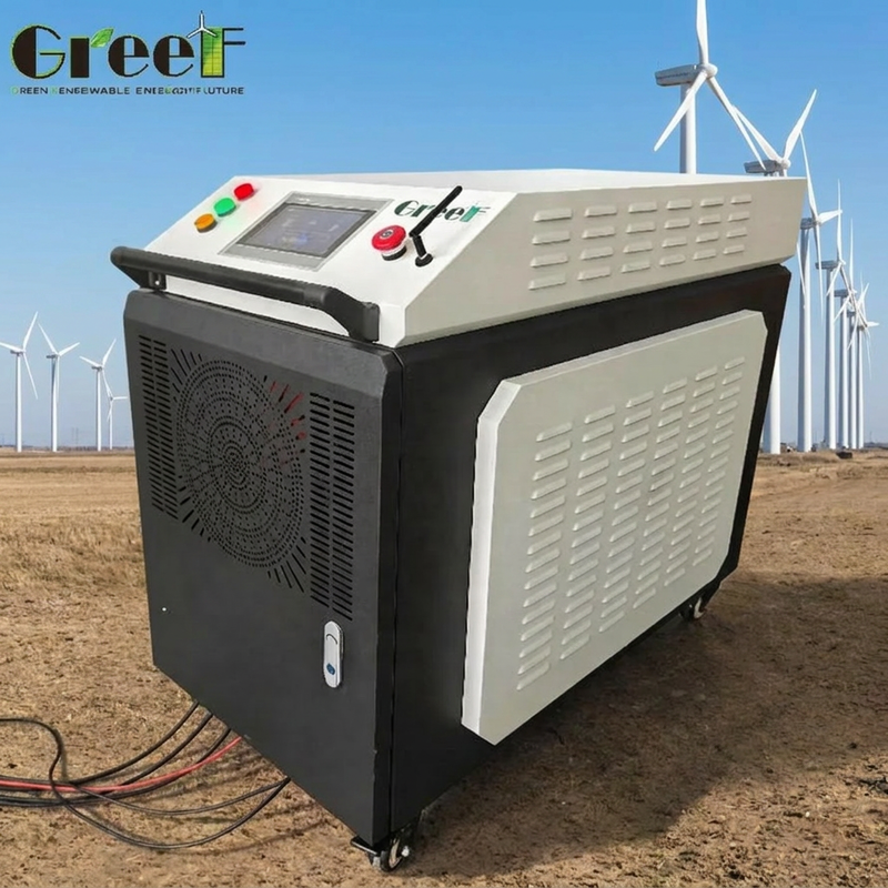 Auf Netzinverter mit Wechselstrom-Kurzschlussschutz, breitem Temperaturbereich (-40 °C bis +60 °C) und IP54-Schutzniveau